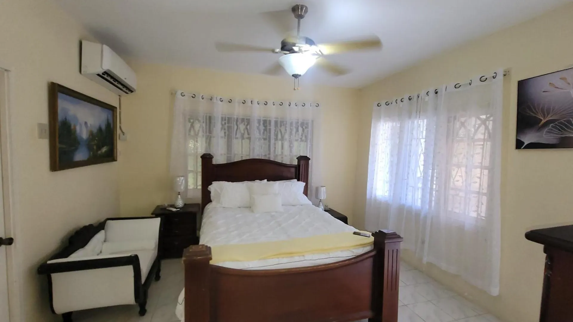 Apartament Marva'S Whitehouse By Tigress 1 Negril