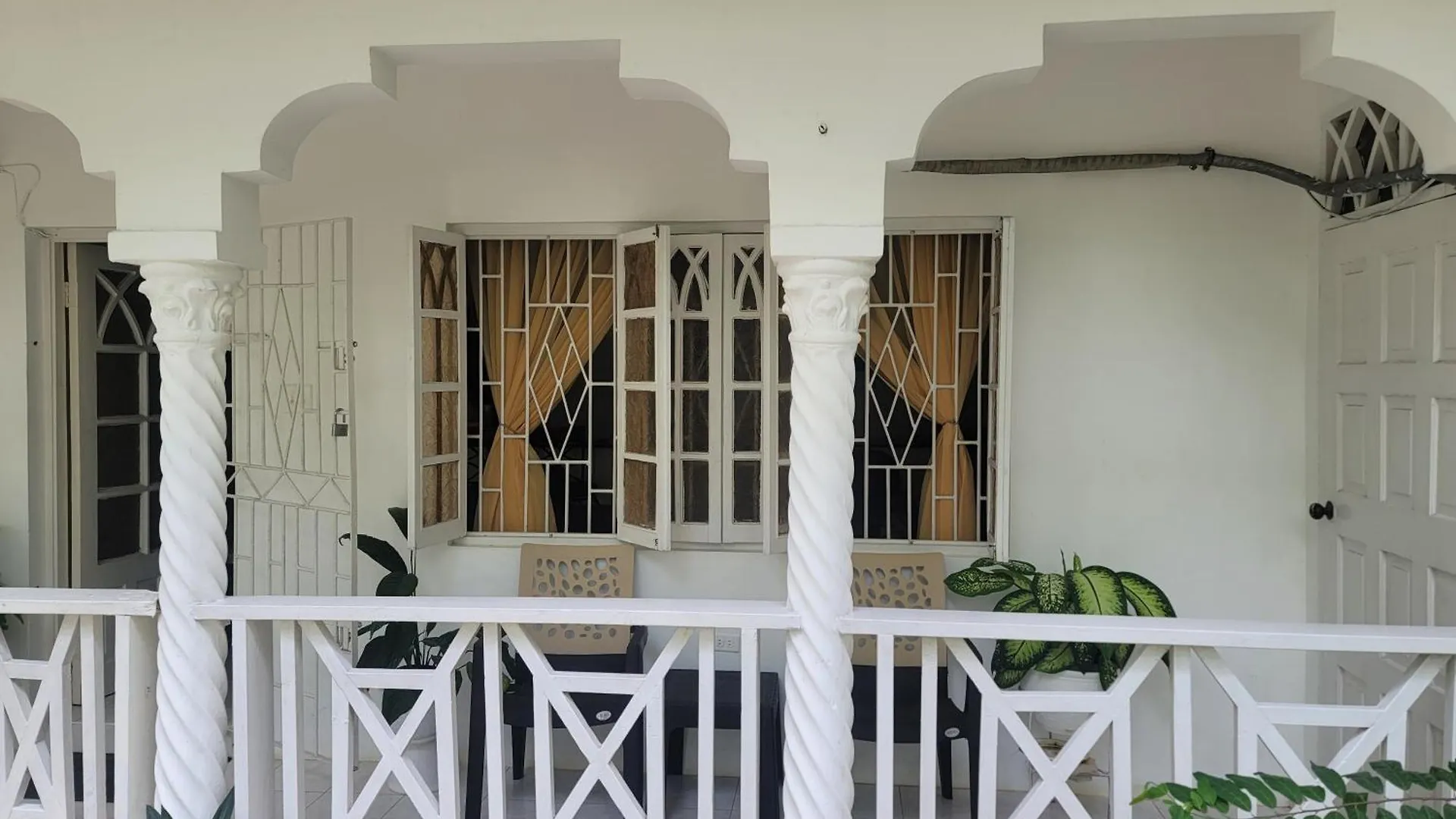 Marva'S Whitehouse By Tigress 1 Apartment Negril