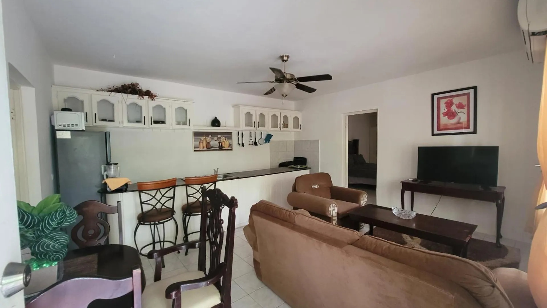Marva'S Whitehouse By Tigress 1 Apartment Negril